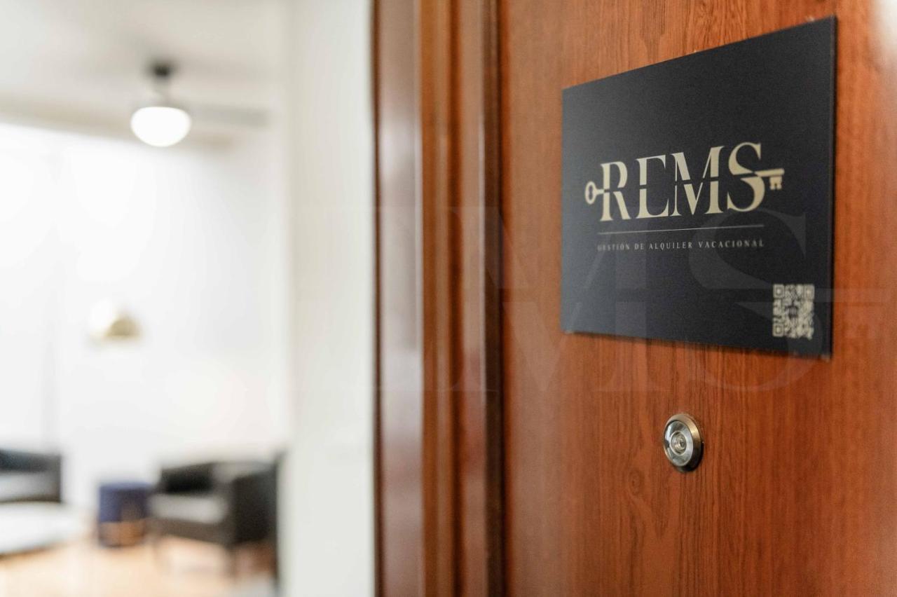 Modern Gem In Heart Of Malaga, Near Sights Rems Apartment Екстериор снимка